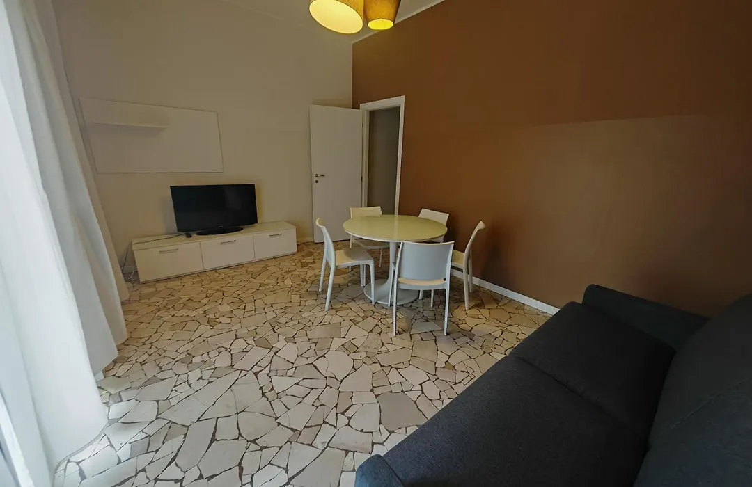 Aurum Aparthotels Gambara-1